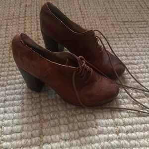 Vintage Frye genuine leather heels